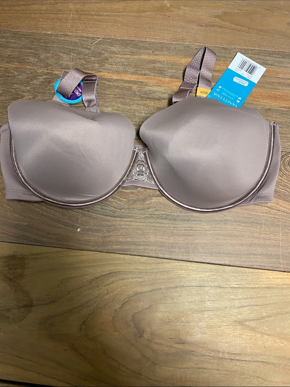 Vanity Fair Smooth Molded Bra in Taupe Brown